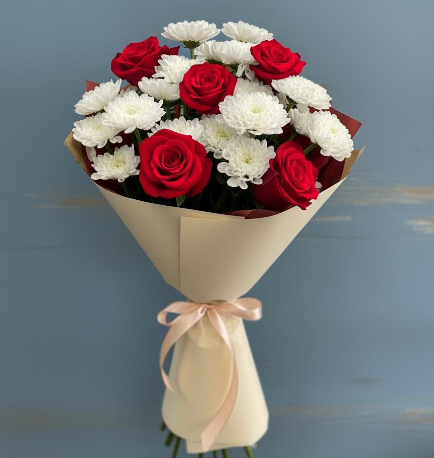 Букет цветов из: Розы и Хризантемы в Новохоперске