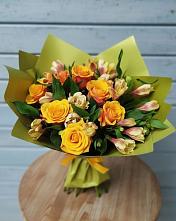 Букет цветов из:  Альстромерии и Розы в Новохоперске