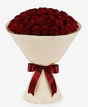 Букет 101 Бордовая роза Блэк Бакарра в Новохоперске