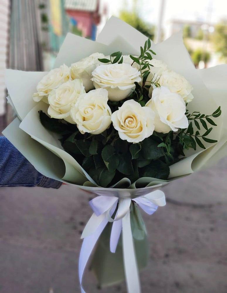 Букет Белые розы Проуд в Новохоперске