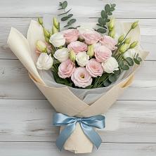 Букет цветов из:  Лизиантусы в Новохоперске