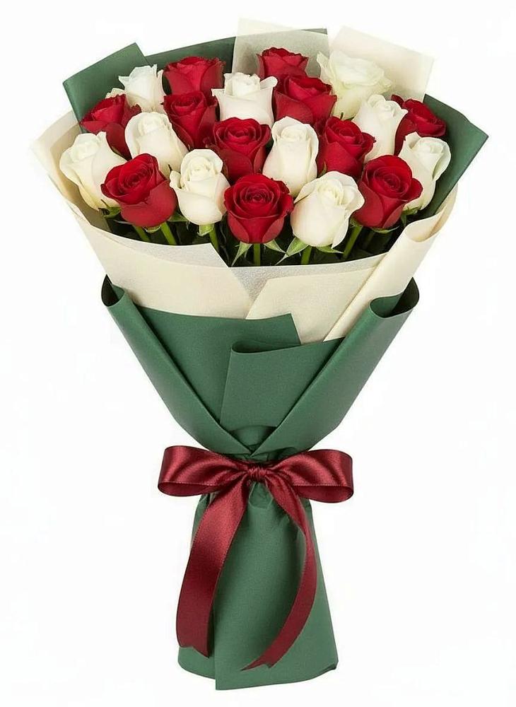 Букет Микс из красных и белых роз в Новохоперске