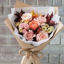 Букет цветов из:  Гвоздики, Хризантемы и Розы в Новохоперске