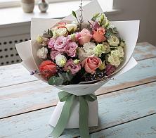 Букет цветов из:  Розы, Лизиантусы и Гвоздики в Новохоперске