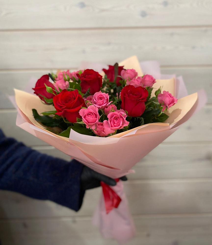 Букет цветов из: Розы в Новохоперске