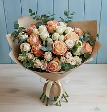 Букет цветов из:  Альстромерии и Розы в Новохоперске